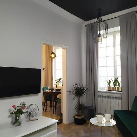 Ndm Apartament Varsovie Extérieur photo